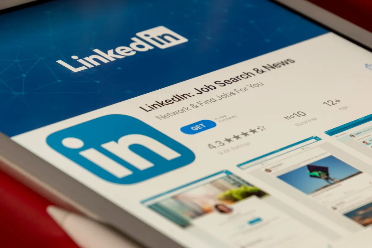 LinkedIn cracks down on AI slop: what this means for your reach as an entrepreneur